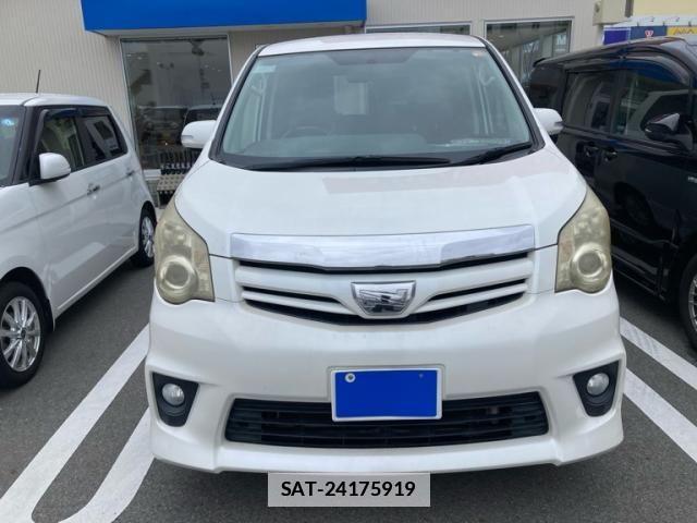Toyota NOAH 2010-08 7726567-1