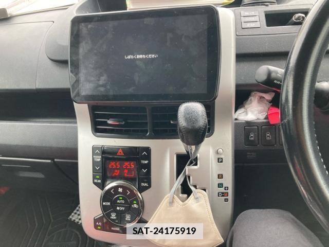 Toyota NOAH 2010-08 7726567-21
