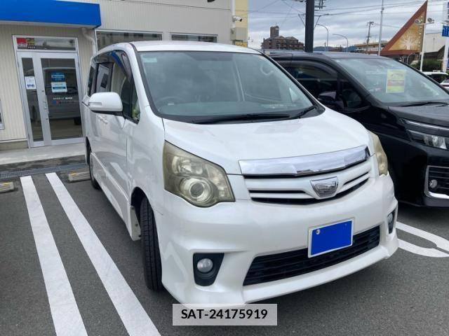 Toyota NOAH 2010-08 7726567-2