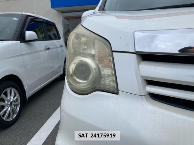 Toyota NOAH 2010-08 7726567-3