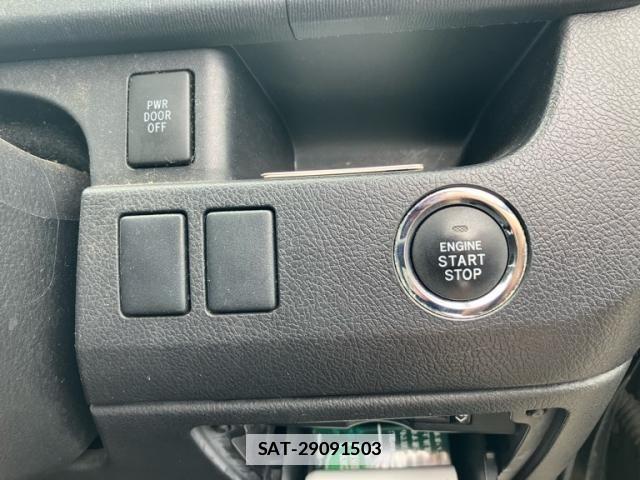 Toyota NOAH 2011-09 7726564-14