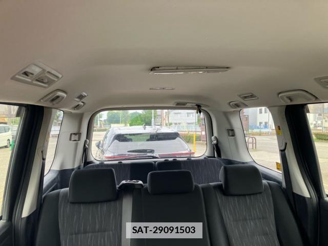 Toyota NOAH 2011-09 7726564-17