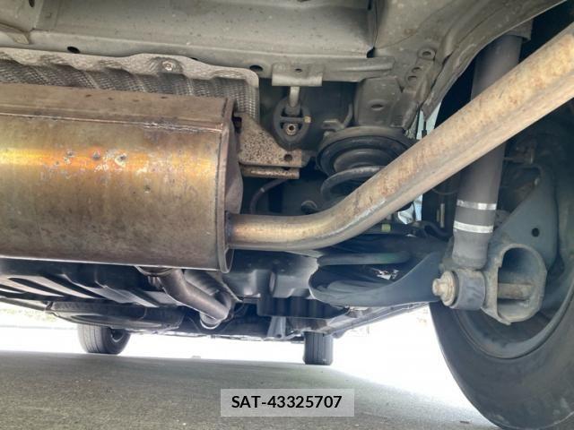 Toyota NOAH 2011-07 7726575-9
