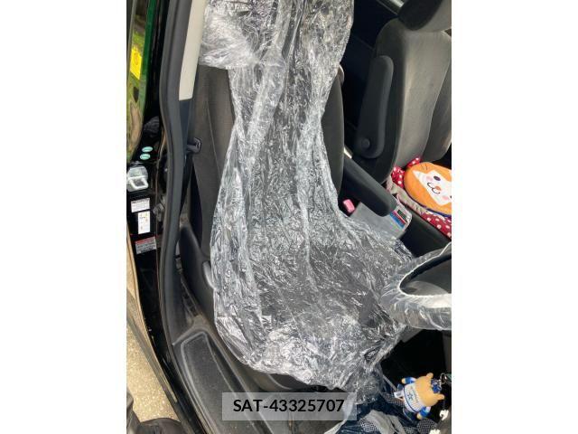 Toyota NOAH 2011-07 7726575-12