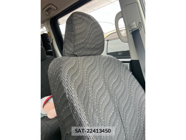 Toyota NOAH 2013-11 7726569-17
