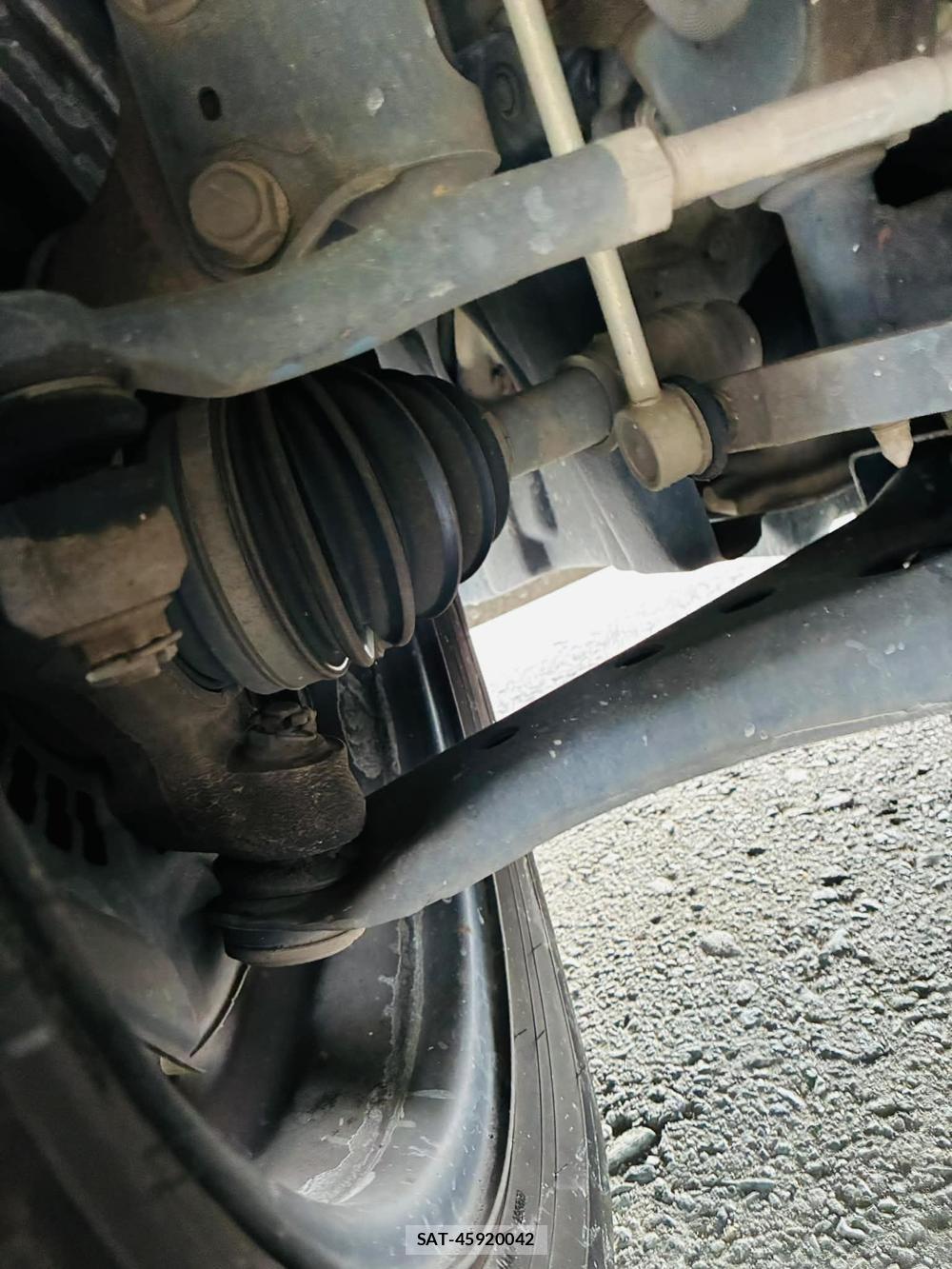 Toyota NOAH 2017-05 7686696-33