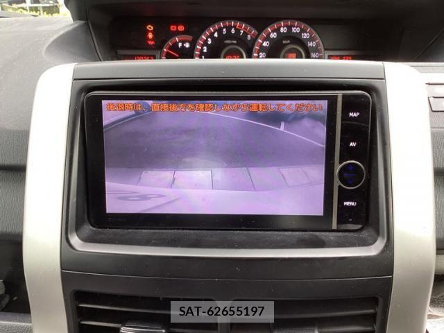 Toyota NOAH 2013-06 7726565-17