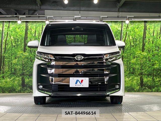 Toyota NOAH 2023-06 7726531-14