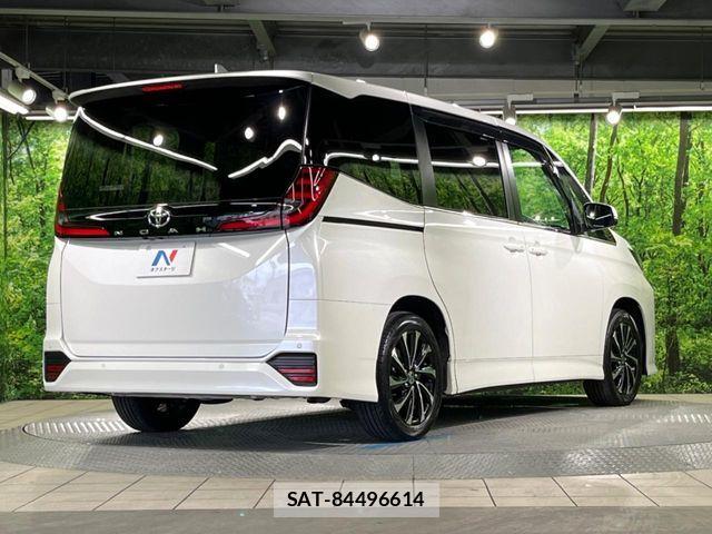 Toyota NOAH 2023-06 7726531-17