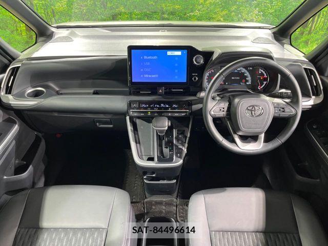 Toyota NOAH 2023-06 7726531-1