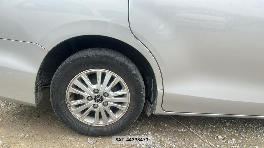 Toyota NOAH 2015-03 7353012-26