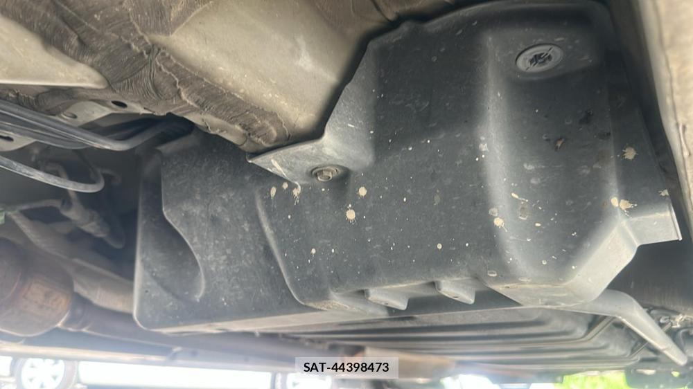 Toyota NOAH 2015-03 7353012-33