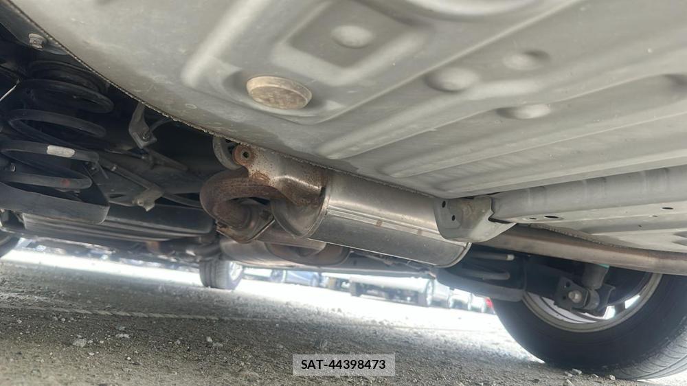Toyota NOAH 2015-03 7353012-35