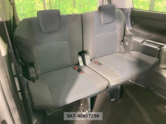 Toyota NOAH 2014-03 7787682-9