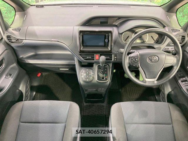 Toyota NOAH 2014-03 7787682-1