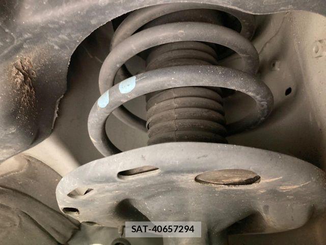 Toyota NOAH 2014-03 7787682-19