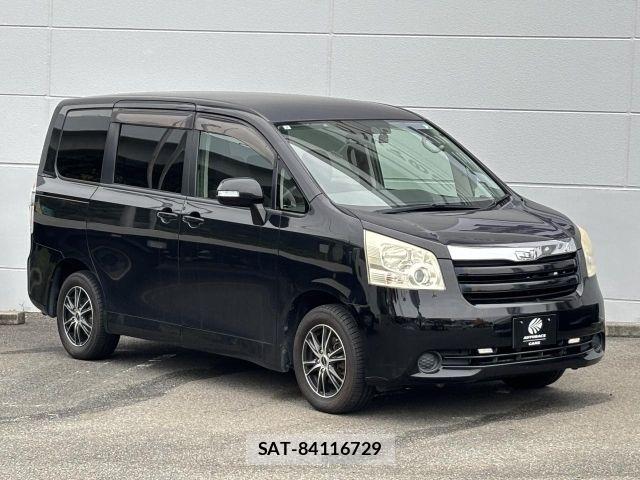 Toyota NOAH 2007-07 7787668-19
