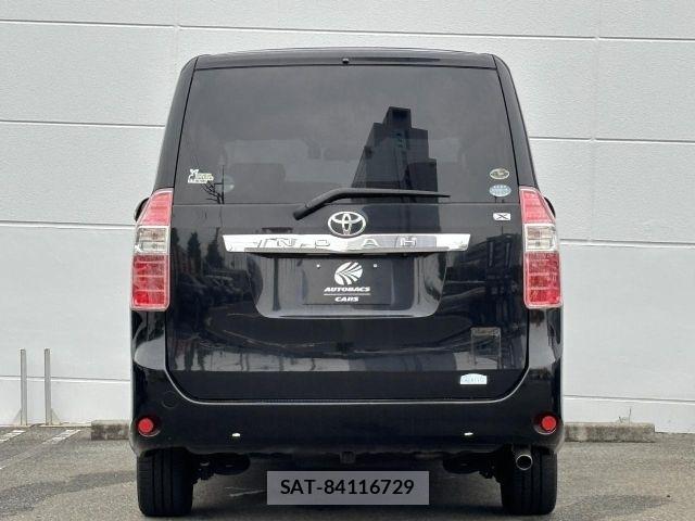 Toyota NOAH 2007-07 7787668-21