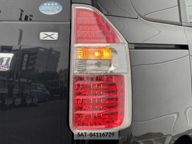 Toyota NOAH 2007-07 7787668-25