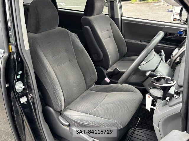 Toyota NOAH 2007-07 7787668-4