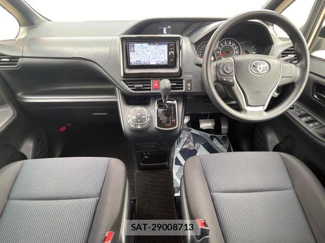 Toyota NOAH 2017-09 7787687-1