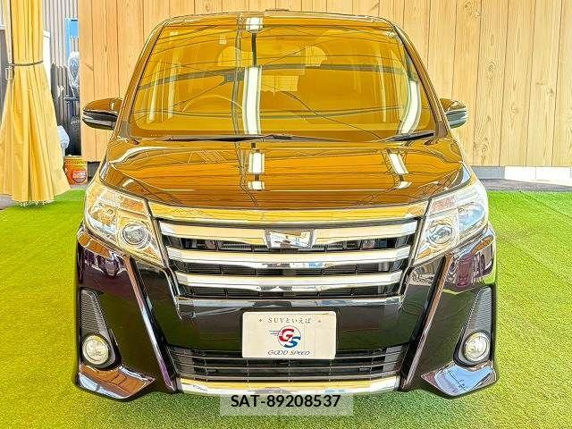 Toyota NOAH 2014-03 7787686-12
