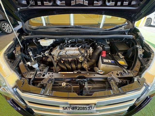 Toyota NOAH 2014-03 7787686-17