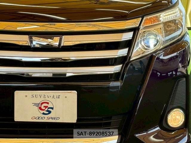 Toyota NOAH 2014-03 7787686-18