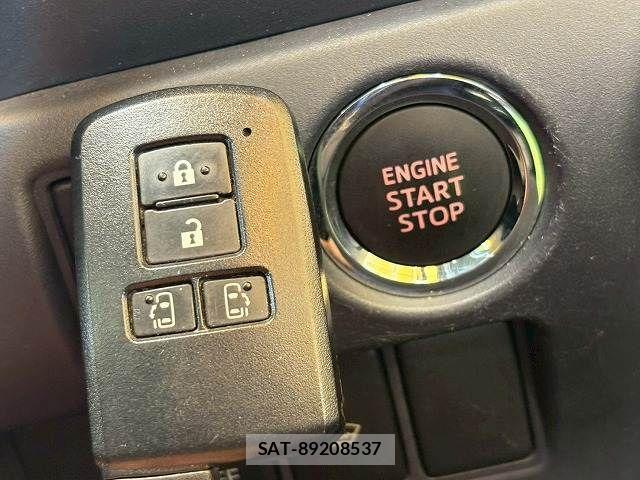 Toyota NOAH 2014-03 7787686-7