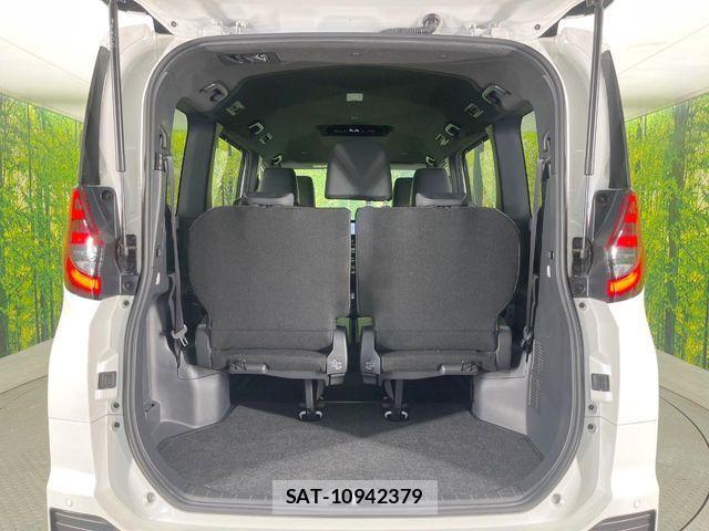 Toyota NOAH 2024-04 7787694-10