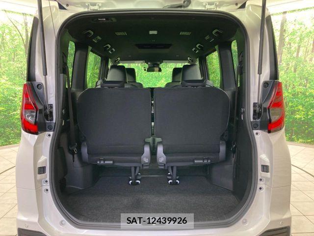Toyota NOAH 2025-08 7787700-10