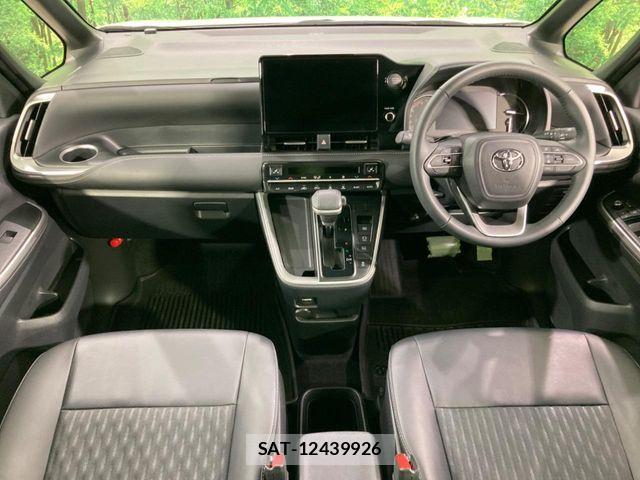 Toyota NOAH 2025-08 7787700-1