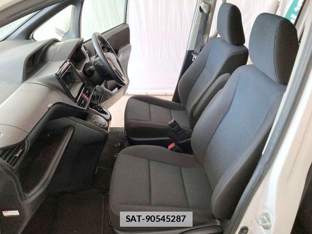 Toyota NOAH 2021-02 7787689-13