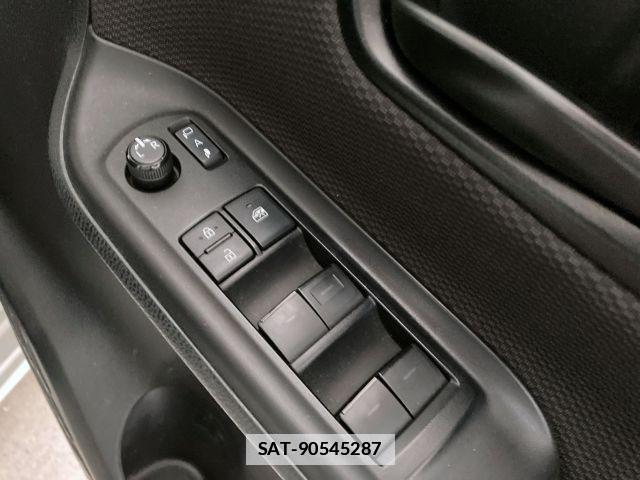 Toyota NOAH 2021-02 7787689-18
