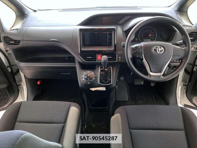 Toyota NOAH 2021-02 7787689-1