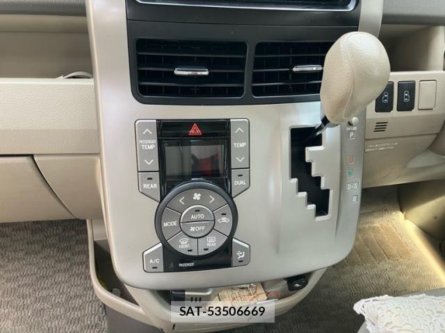 Toyota NOAH 2007-08 7787669-15