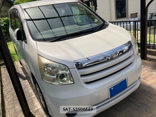 Toyota NOAH 2007-08 7787669-2