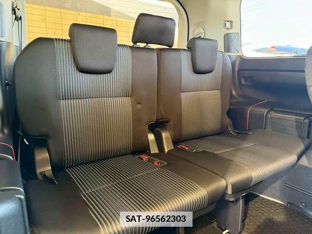 Toyota NOAH 2014-01 7787688-10