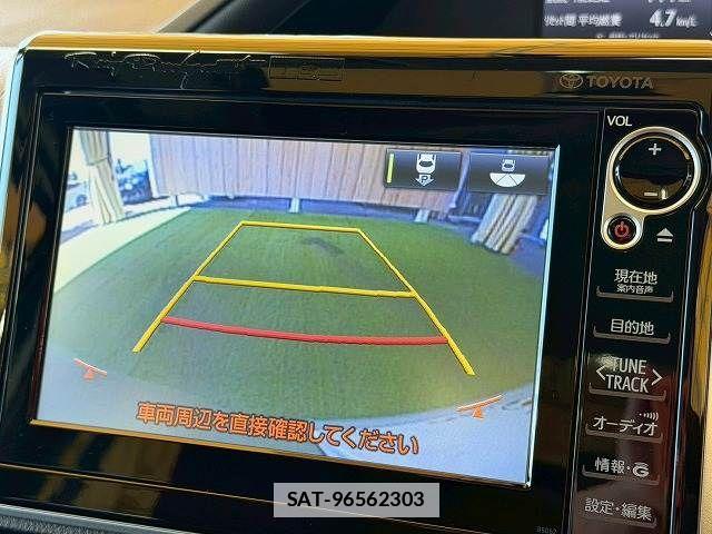 Toyota NOAH 2014-01 7787688-4