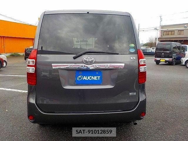 Toyota NOAH 2013-02 7878424-6