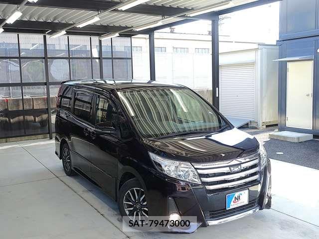 Toyota NOAH 2015-12 7878411-12