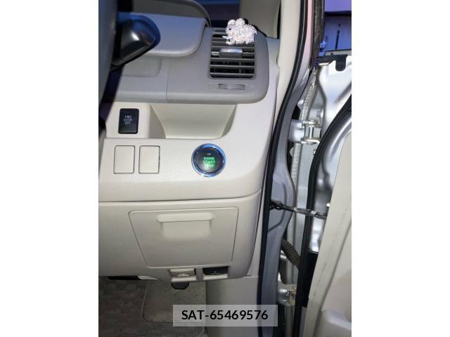 Toyota NOAH 2009-09 7878431-16