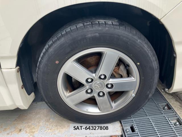 Toyota NOAH 2005-06 7878428-9