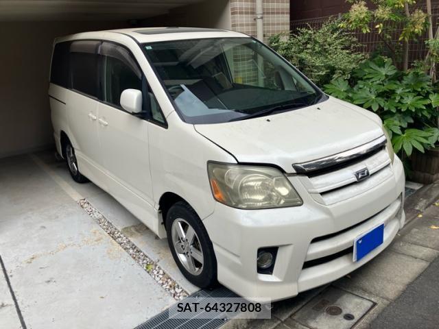 Toyota NOAH 2005-06 7878428-1