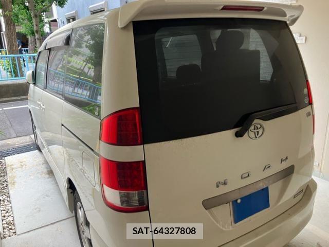 Toyota NOAH 2005-06 7878428-3