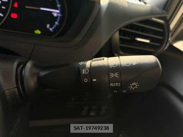 Toyota NOAH 2020-04 7878400-9