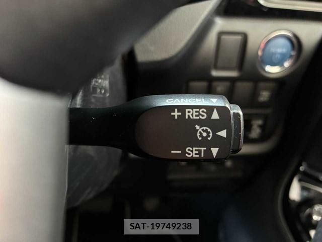 Toyota NOAH 2020-04 7878400-10