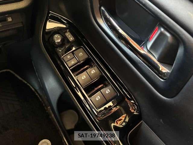 Toyota NOAH 2020-04 7878400-13