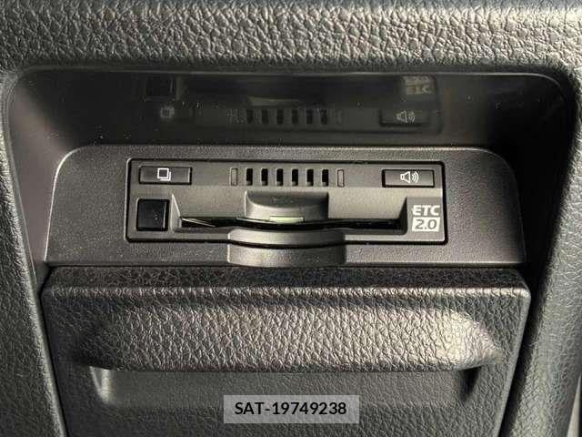 Toyota NOAH 2020-04 7878400-15