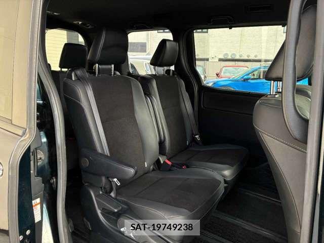 Toyota NOAH 2020-04 7878400-18